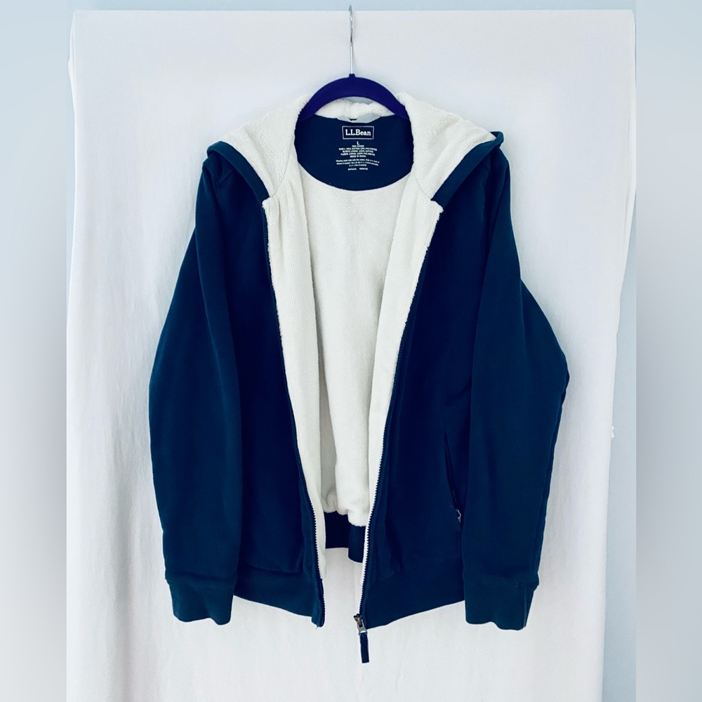 Navy Blue fleece lined LLBean hoodie Size Large